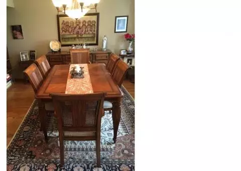 Dining Table w/ 6 Chairs