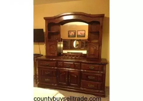 Bedroom set MUST SALE!