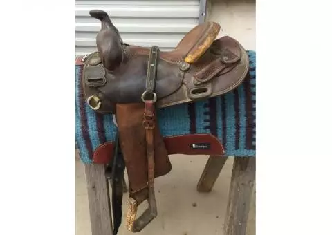 Saddle