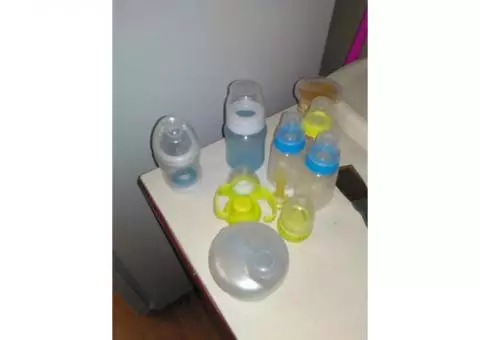 Baby bottles, formula travel container, nuby insta feeder