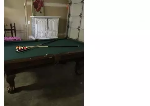 Pool Table / Billiards