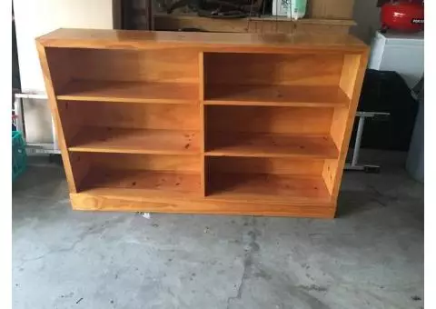 Solid wood bookshelf