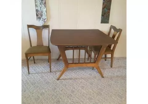 Drop Leaf Dining Table and Chairs