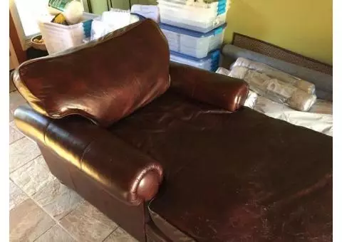 LOUNGE CHAIR, LEATHER, OVERSIZED, WOW!