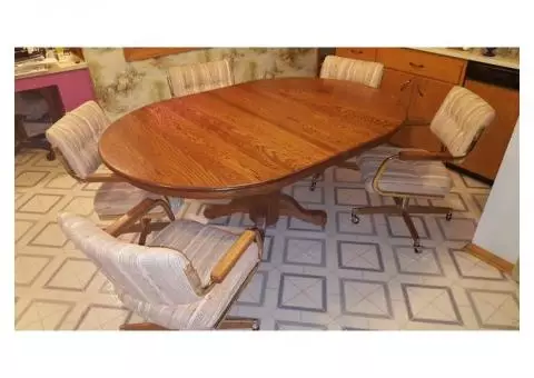 Kitchen Table and Six Chairs with Wheels