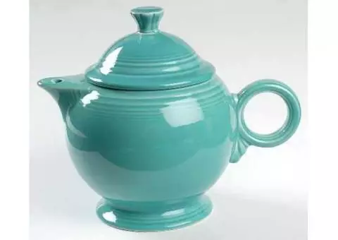 Teapot & Lid in Fiesta Turquoise (Newer) by Homer Laughlin