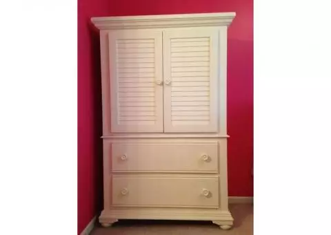 Dresser & Armoire Set