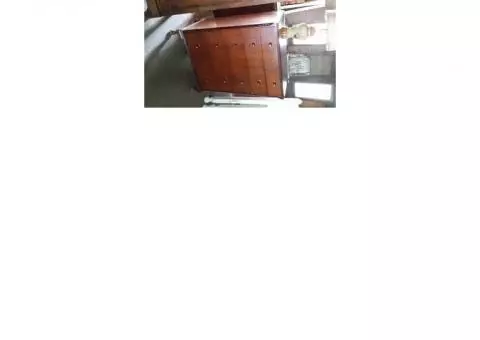 Antique 5- Drawer Bureau Chest of Drawers Dresser