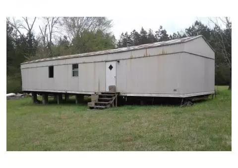 16x80 Mobile home