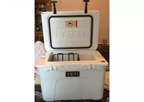 Yeti Cooler 35 QT