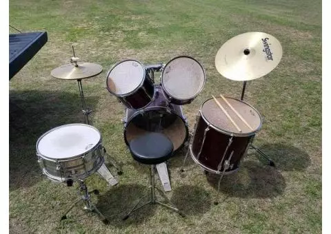 Tama full drum set w/ chair