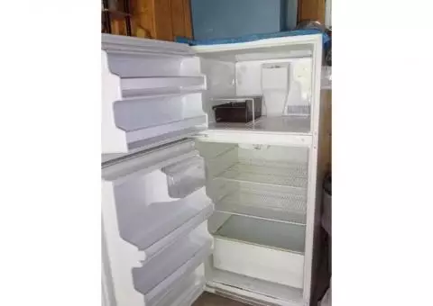 Maytag Refigerator like new