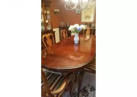 Thomasville Dining Set