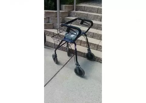 Rollator - Rolling Medical Chair