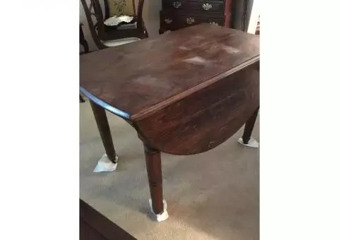 Antique dropleaf table