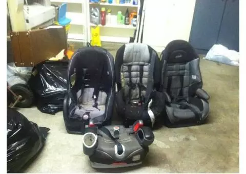 3 Car Seats / 1 Booster