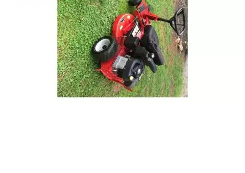 Snapper 28" riding lawn mower --high vac with bagger