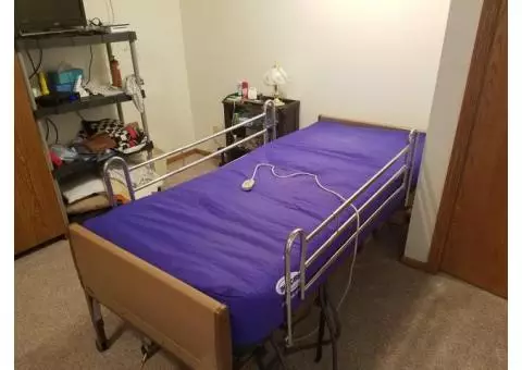 Invacare hospital bed with air mattress