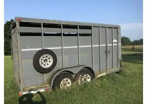 16 Ft Moritz Three Horse Slant Load Horse Trailer w/tackroom.