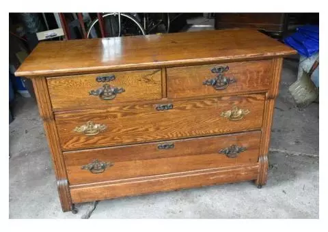 Oak dresser/buffet