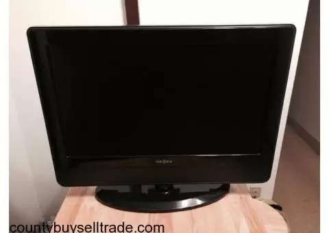 26" Insignia Flat Screen w/ Built in DVD