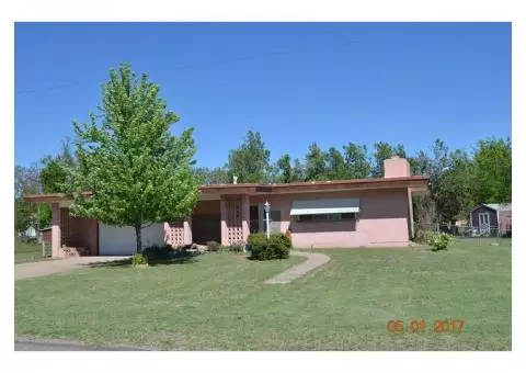 Historic Ranch Style Home at 1113 Colony Avenue in Kinsley, Kansas