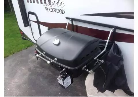 Portable Propane Barbecue Grill