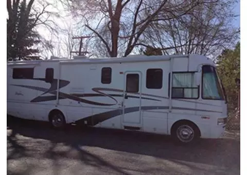 2003 Dolphin LX 35’  Motorhome