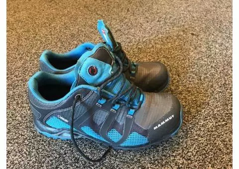 Mammut Trail Runners / Light Hiking Boots, men's size 9 - Surround GTX