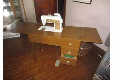 Vintage Singer Sewing Machine