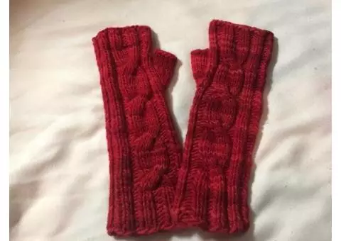 Hand knit fingerless mitts