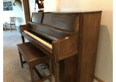 PLAYER PIANO