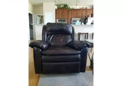 Leather Oversized Rocker/Recliner