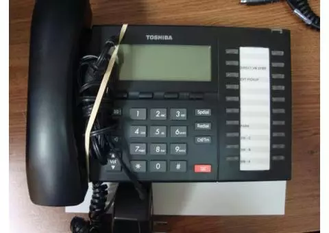 Toshiba IP5132-SD IP Telephone w/ handset with power adapter