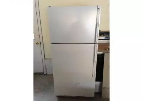 GE Upright Refridgerator