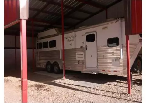 2008 Cimarron Living Quarters Horse Trailer