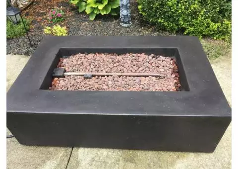 Propane gas fire pit