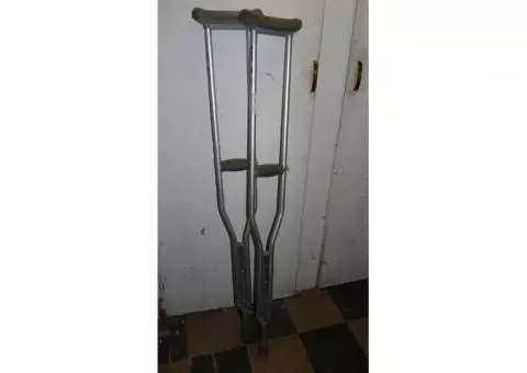 Aluminum Crutches