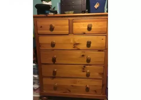 Lexington Twin Bedroom Set for Sale- Good Condition