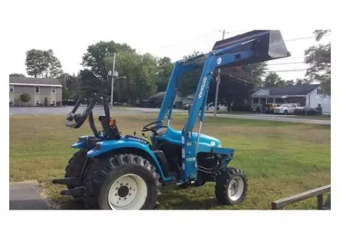 2003 New Holland Tractor