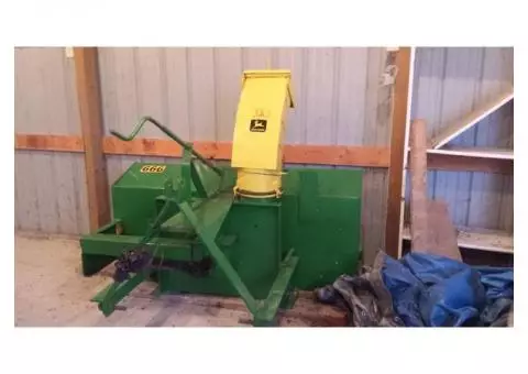 John Deere 666 Snowblower