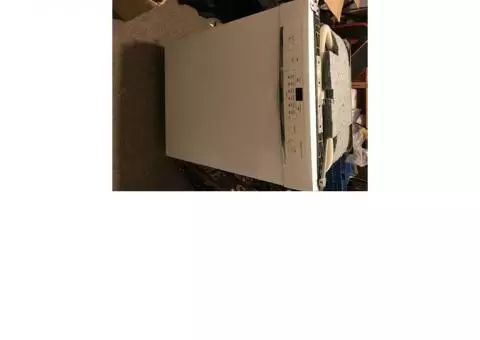 Bosch super quiet dishwasher like new