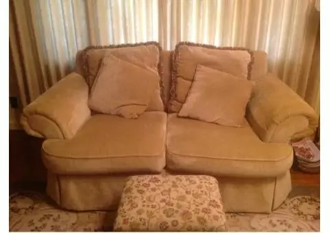 Love seat