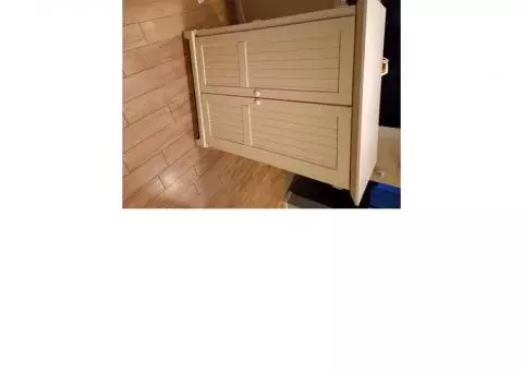 Desk / cabinet  with doors