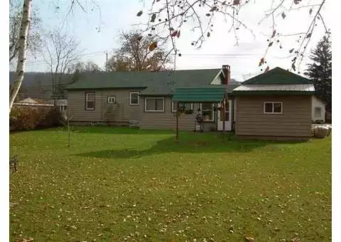 drop dead gorgeous house in cobleskill