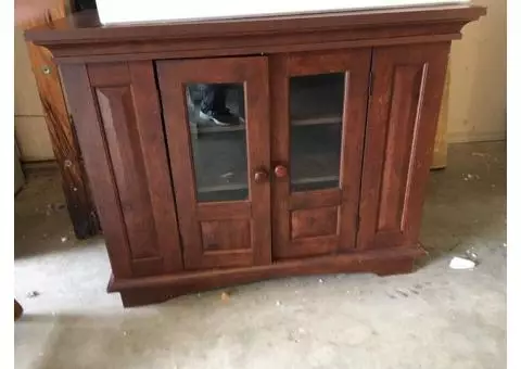 Cabinet/TV stand