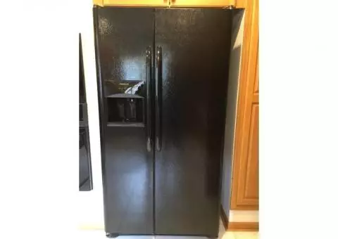 Frigidare 27 c.f.  counter depth side by side fridge