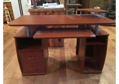 Computer desk