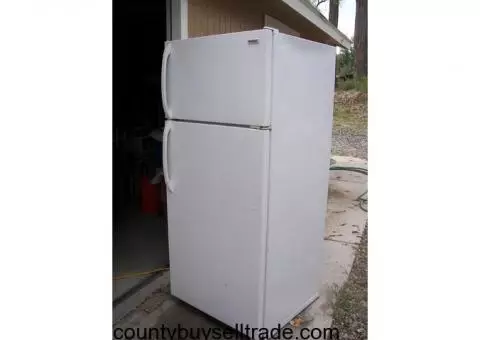 15.4 c.f. Refrigerator by Frigidaire