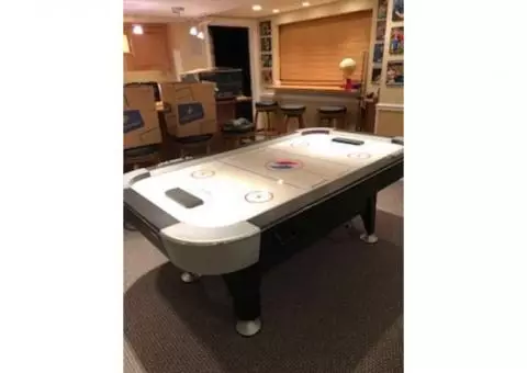 Air Hockey Table